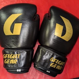 Boxing Gloves made of real leather double wrist support for extra protection when striking hard breathable palms